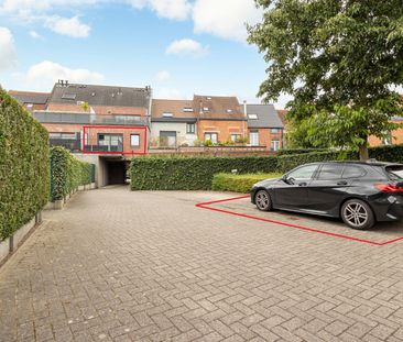 APPARTEMENT MET TERRAS EN PARKING NABIJ HET CENTRUM - Photo 6