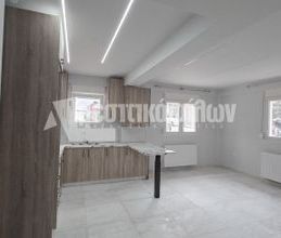 Διαμέρισμα για ενοικίαση - Νεάπολη, - Φωτογραφία 1