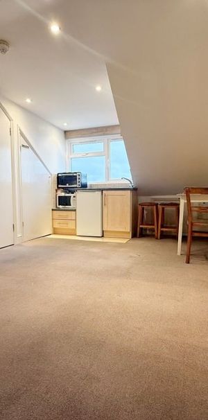 Studio Flat, Buckingham Street, Brighton - Photo 1