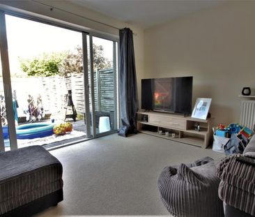 2 bedroom semi-detached house to rent - Photo 4