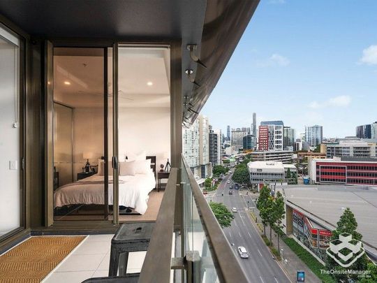 Inner City Apartment with View - Photo 1