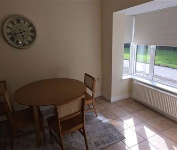 37 Marina Court, Athy, County Kildare, R14 HH02 - Photo 2