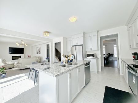 For Lease - 188 Rosanne Circle, Wasaga Beach, Ontario - Photo 5