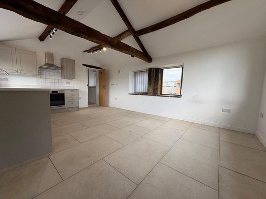 1 bedroom barn conversion to rent - Photo 1