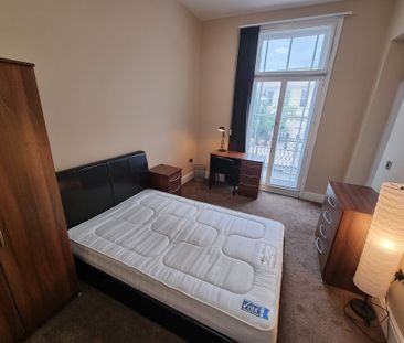 4 Bed Student Accommodation - Photo 2