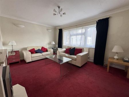 3 bedroom terraced house to rent - Photo 3