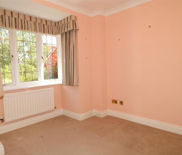 4 bedroom detached house to rent - Photo 6