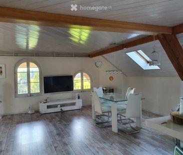 Charmante und wunderschöne Dachwohnung - Photo 1