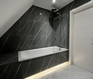 2 Bed Flat, Ashbourne House, NW11 - Photo 5