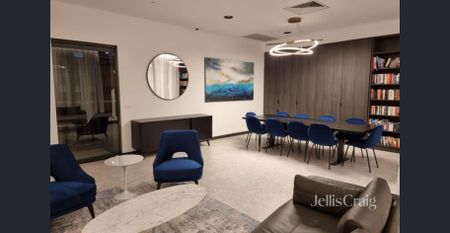 GLAMOROUS PENTHOUSE APARTMENT - Photo 4