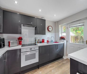 3 bedroom House To Let Total Size: 948 SQ FT - Photo 1