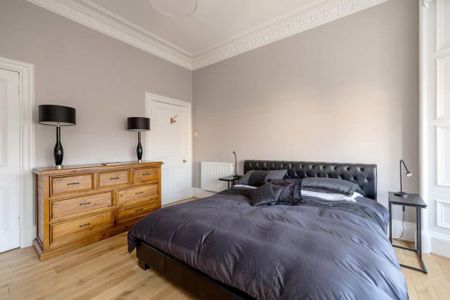 3 bedroom flat to rent - Photo 2