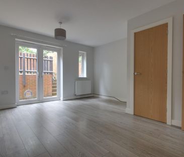 Drovers Way, Newent, GL18 - Photo 4