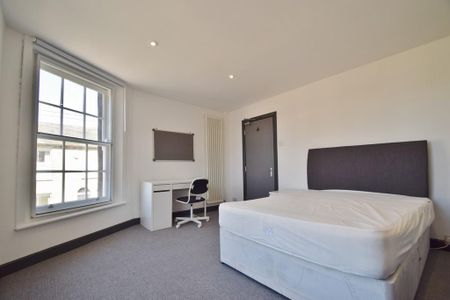 5 bedroom terraced house to rent - Photo 3