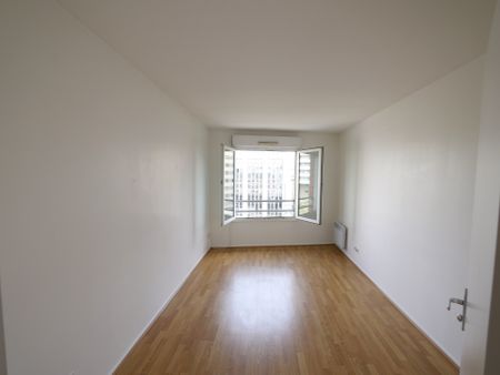 Appartement - 2 pièces - 52,77 m² - Suresnes - Photo 2