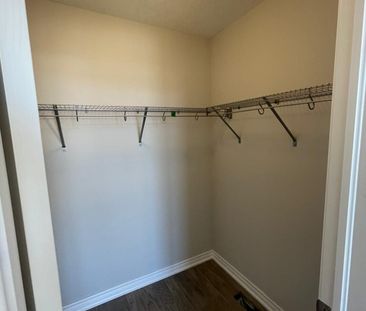 For Lease - 109 Aquasanta Crescent, Hamilton, Ontario - Photo 1