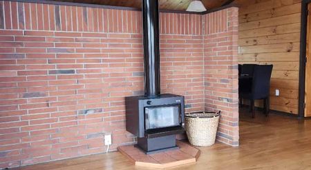 Excellent Location - Photo 5