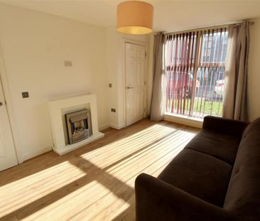 2 bedroom semi-detached house to rent - Photo 2