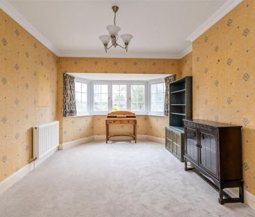 4 bedroom semi-detached house to rent - Photo 5