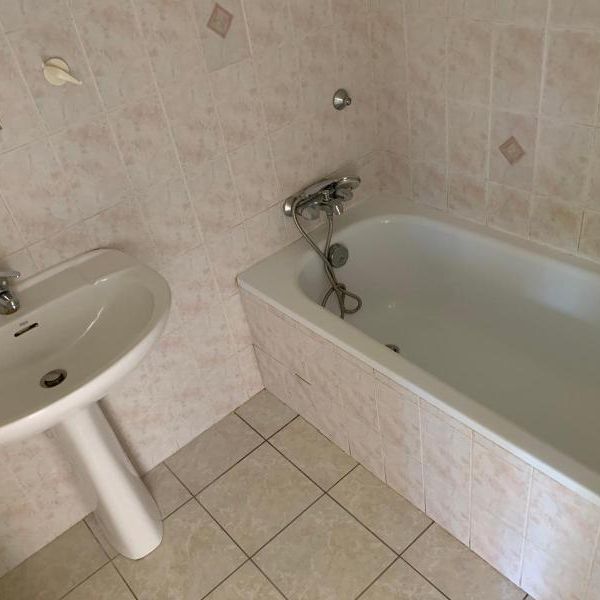 Location Appartement 3 pièces 71m² AUBENAS 07200 - Photo 1