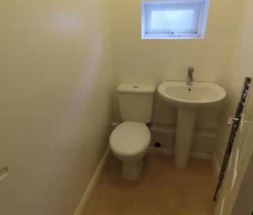 2 bedroom apartment to rent - Photo 6