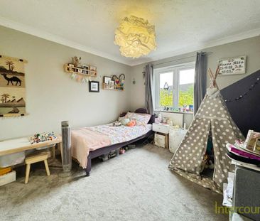5 bedroom detached house to rent - Photo 1