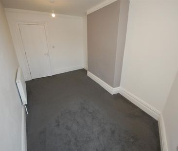 Martins Lane, Wallasey, 2 bedroom, Flat - Photo 2