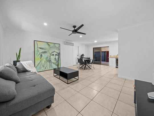 6/30 Patura Drive, Ashmore QLD 4214 - House For Rent | Domain - Photo 1