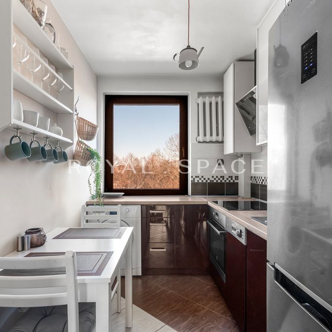 Warszawa, Praga-Południe, Saska Kępa, Aleja Jerzego Waszyngtona - Photo 1