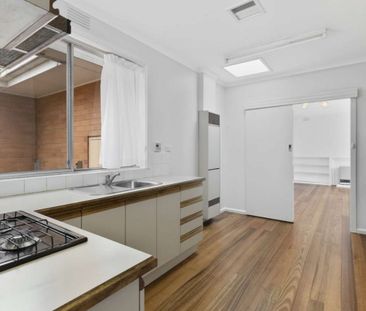 1/9 Iramoo Street, Balwyn - Photo 1