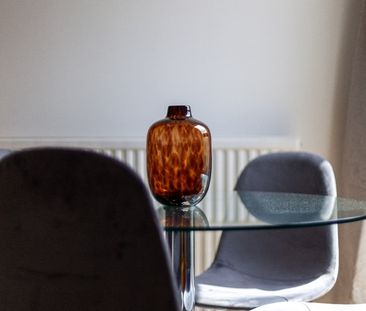 1 Bed Flat, China Court, E1W - Photo 3