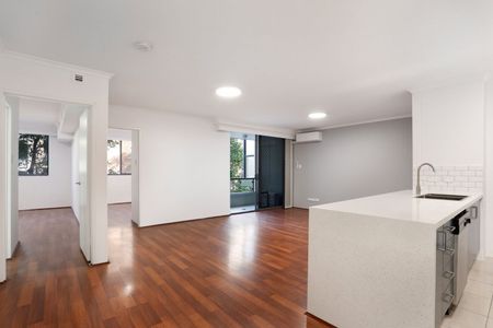 Stylish 2-Bedroom Unit in Pyrmont - Your Urban Oasis Awaits! - Photo 5