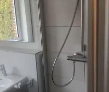 Moderne 3-Zimmer Wohnung im 1.OG mit Aufzug in Syke - Photo 3