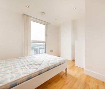 3 bedroom flat to rent - Photo 1