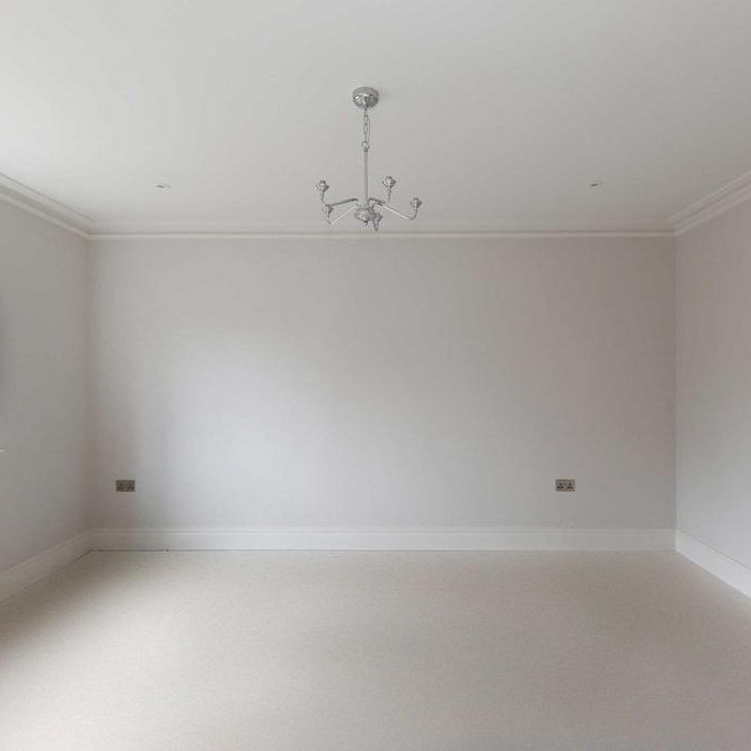 5 bedroom detached house to rent - Photo 1