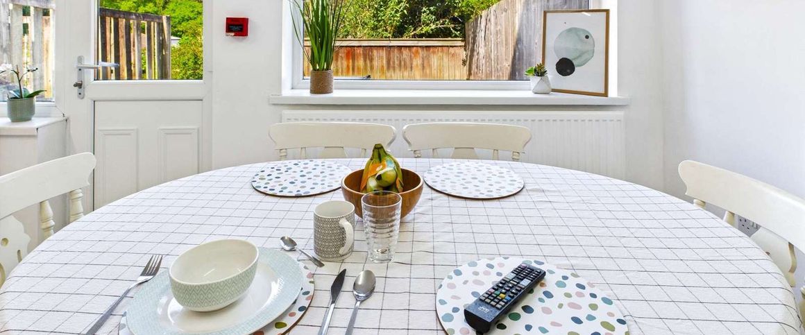 Waterloo Place Room 1 - Photo 1