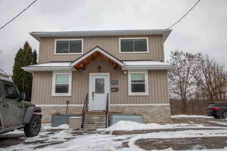 For Lease - 209 Pelham Road Unit# 1, St. Catharines, Ontario - Photo 2