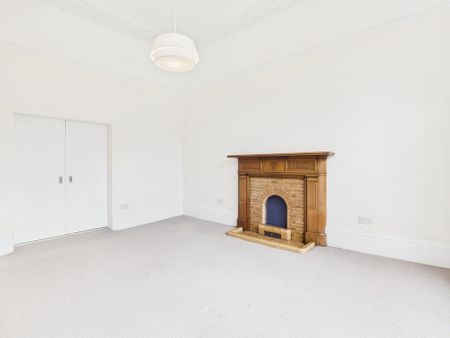 3 bedroom apartment to rent - Photo 5