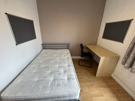 Carnot Street, Leeman Road - P10722 - Photo 3