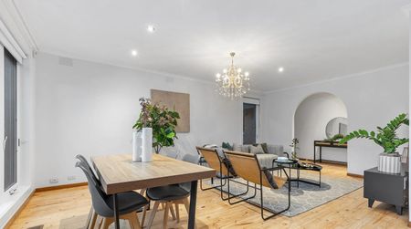 Single-Level Living in a Convenient Location - Photo 2