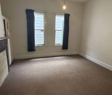 FOUR BEDROOMS - CENTRAL LOCATION - Photo 2