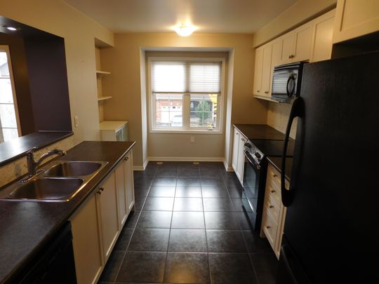 For Lease - 575 Speyer Circle, Milton, Ontario - Photo 1