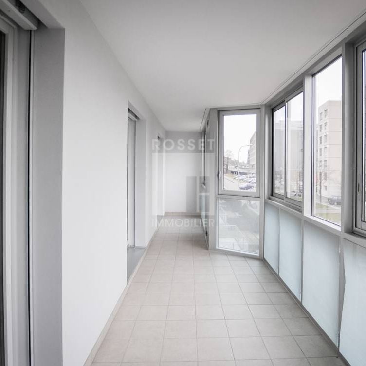 Appartement traversant de 5 pièces - Quartier des Nations - Photo 1