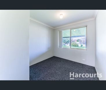 20 Gavarnie Way, Coodanup, WA 6210 - Photo 5