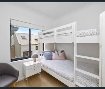 Sophisticated living in East Perth - Photo 5