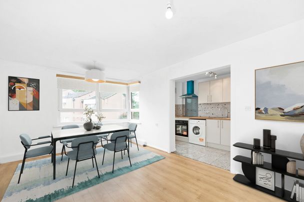 Cleveley Close, Charlton, SE7, London - Photo 1