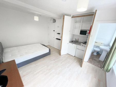 Studio to rent - Photo 2