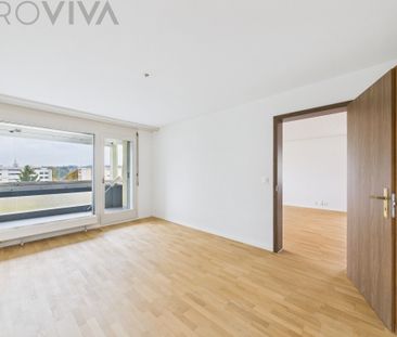 Mit vielen Extras wie Hallenbad, Sauna, Partyraum und Turnhalle - Foto 3