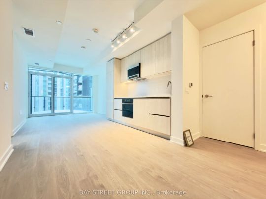 110 Broadway Avenue N #1102S - Photo 1