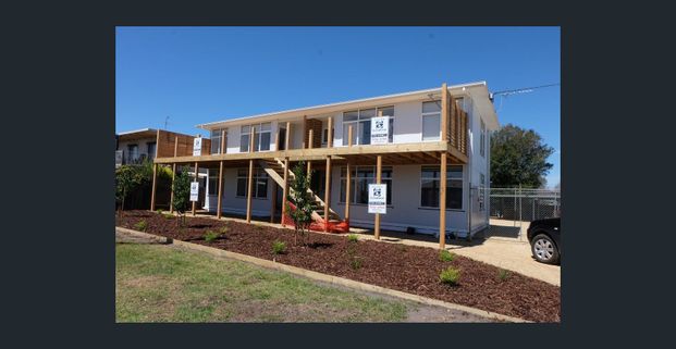 WATER VIEWS! CONTEMPORARY, LOW MAINTENANCE LIVING - Photo 1